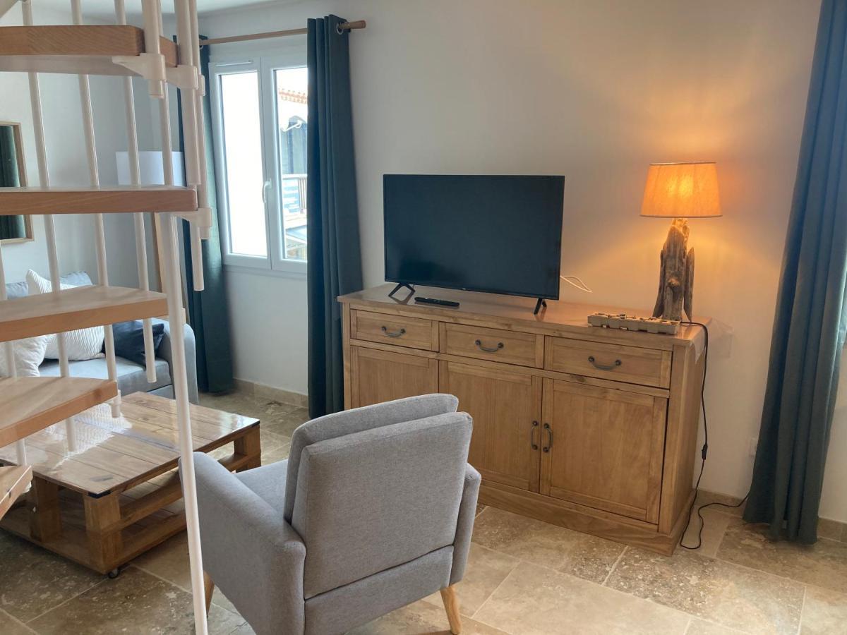 Appartement Neuf Coeur Du Village Сент-Мари-де-ла-Мер Экстерьер фото